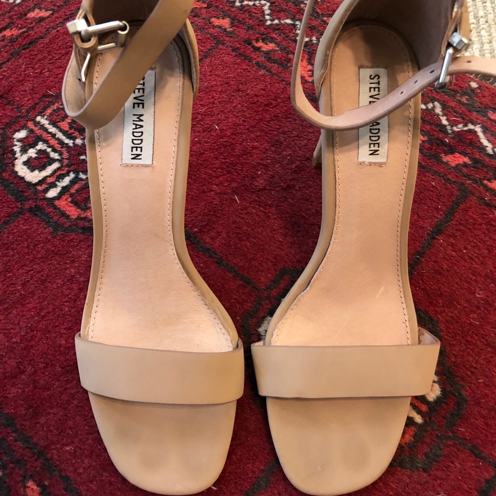 Steve Madden Bayside nude heels